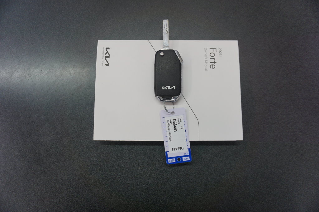 Used 2023 Kia Forte LXS w/ LXS Technology Package FWD image 16