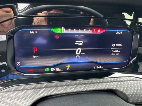 Certified 2024 Volkswagen Golf R AWD/4WD image 32