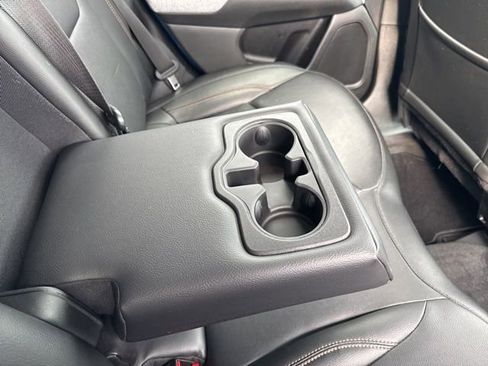 Used 2022 Jeep Compass Latitude image 23