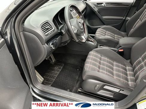 Used 2010 Volkswagen GTI 4-Door FWD image 11