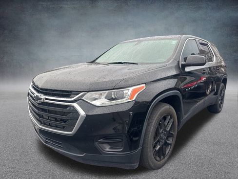 Used 2020 Chevrolet Traverse LS image 1