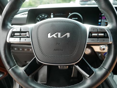 Certified 2023 Kia Telluride SX Prestige AWD/4WD image 25