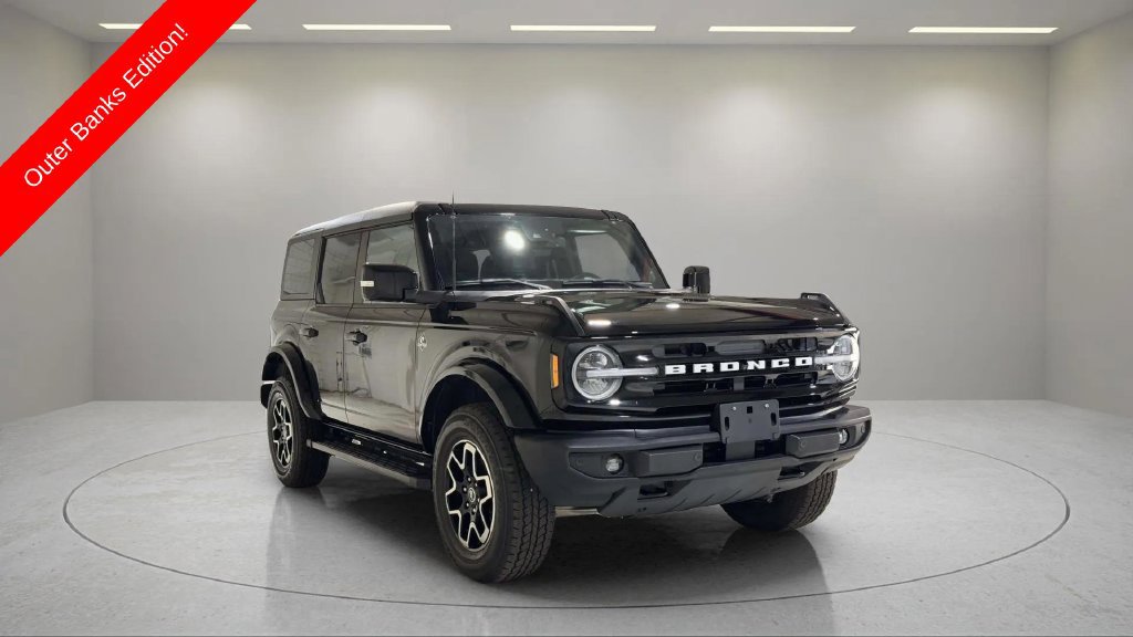 Used 2024 Ford Bronco Outer Banks AWD/4WD image 1