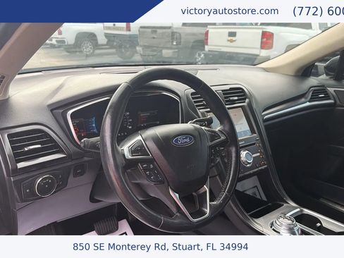 Used 2020 Ford Fusion Titanium AWD/4WD image 13