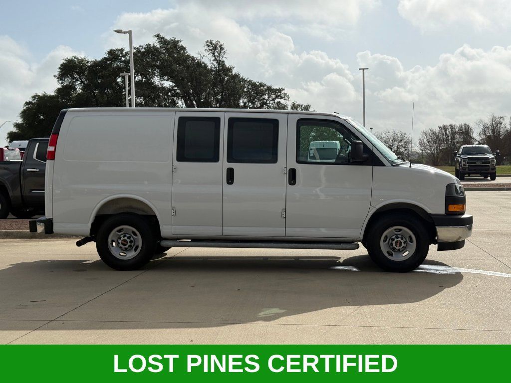 Used 2025 GMC Savana 2500 w/ Driver Convenience Package RWD image 5