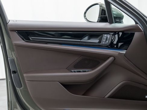New 2026 Porsche Panamera 4S image 14
