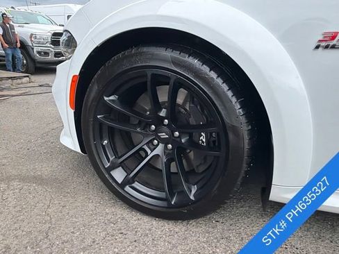 Used 2023 Dodge Charger Scat Pack RWD image 4
