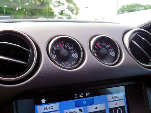 Used 2016 Ford Mustang Shelby GT350 w/ Technology Package image 24