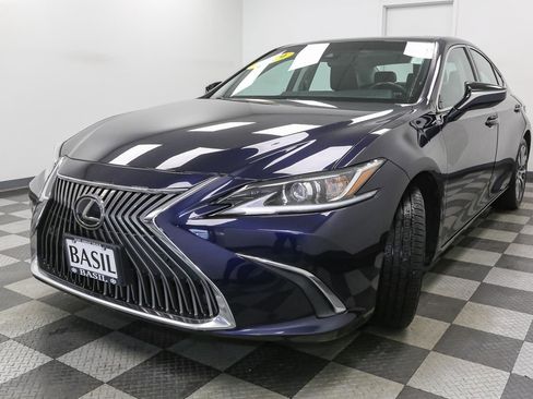 Used 2019 Lexus ES 350 image 4