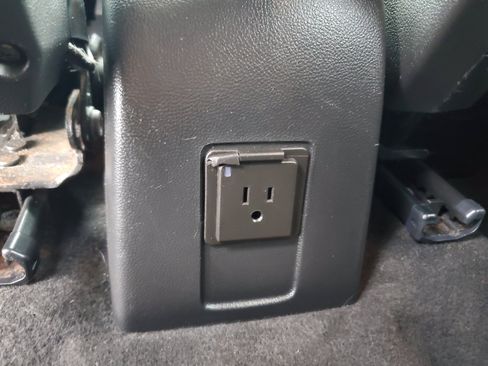 Used 2016 Chevrolet Trax LT w/ LT Convenience Package AWD/4WD image 26