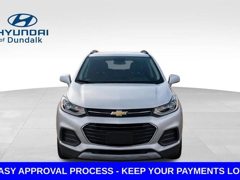 Used 2018 Chevrolet Trax LT w/ LT Convenience Package FWD image 7