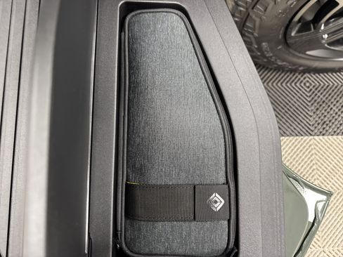 Used 2023 Rivian R1T Adventure AWD/4WD image 32