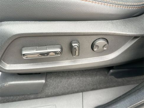 Used 2025 Honda Pilot TrailSport image 19