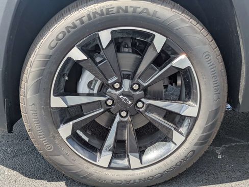 New 2026 Chevrolet Equinox RS w/ Convenience Package III FWD image 32