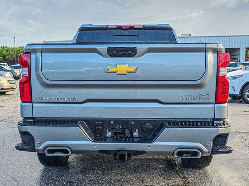 Certified 2026 Chevrolet Silverado 1500 High Country AWD/4WD image 5