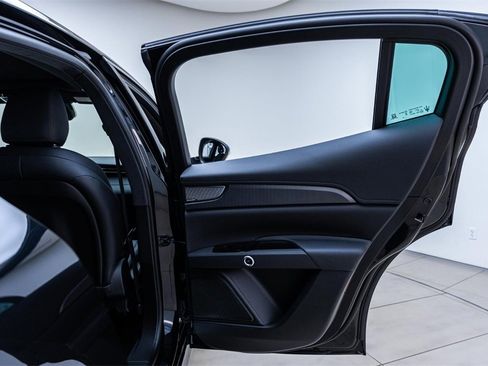 New 2024 Maserati Grecale GT image 28