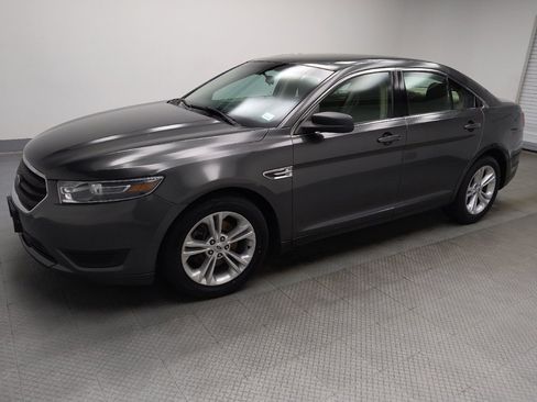 Used 2016 Ford Taurus SE FWD image 2