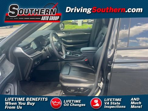 New 2024 Jeep Grand Cherokee Limited 4xe w/ Luxury Tech Group II AWD/4WD image 1