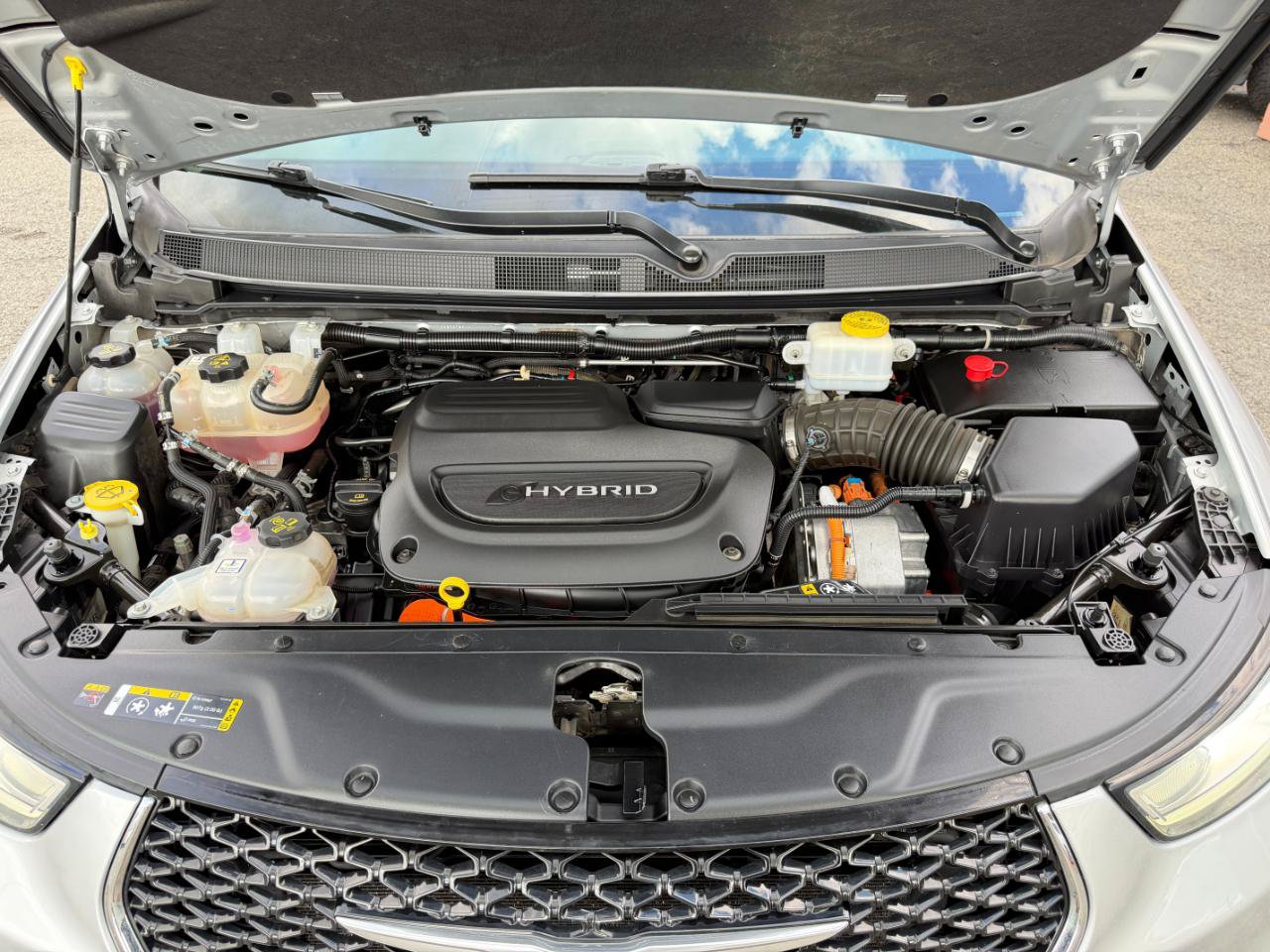 Used 2022 Chrysler Pacifica Touring-L FWD image 78