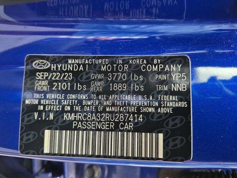 Used 2024 Hyundai Venue Limited FWD image 24