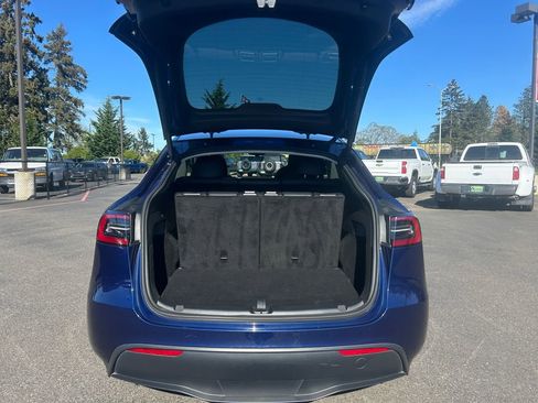 Used 2023 Tesla Model Y Long Range AWD/4WD image 22