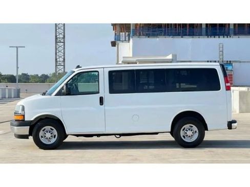 Used 2017 Chevrolet Express 2500 LT w/ LT Preferred Equipment Group image 48