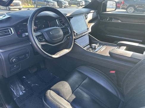 Used 2023 Jeep Grand Wagoneer Series II w/ Flexible Seating Group AWD/4WD image 51