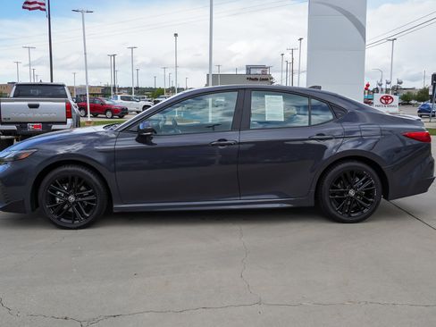 Certified 2025 Toyota Camry SE AWD/4WD image 5