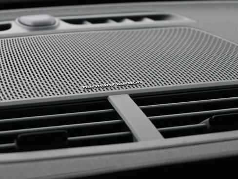 Used 2023 Polestar Polestar 2 w/ Pilot Pack image 24