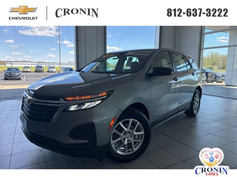 Used 2024 Chevrolet Equinox LS image 1