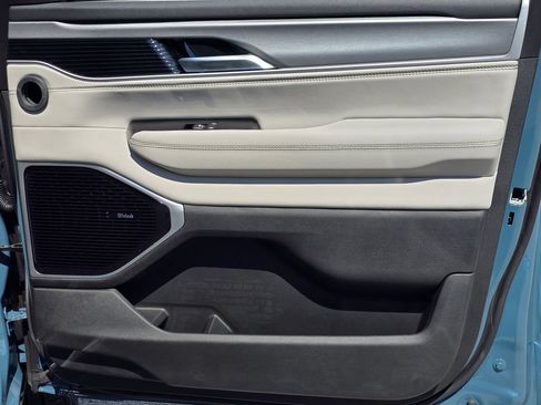 New 2026 Jeep Grand Wagoneer Limited AWD/4WD image 35