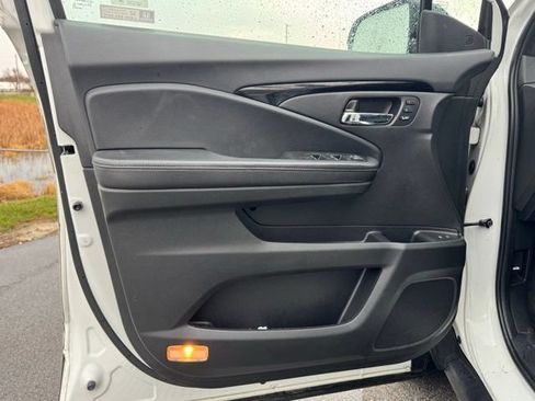 Used 2021 Honda Passport Elite image 16