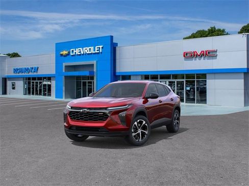 New 2026 Chevrolet Trax RS w/ Sunroof Package image 8