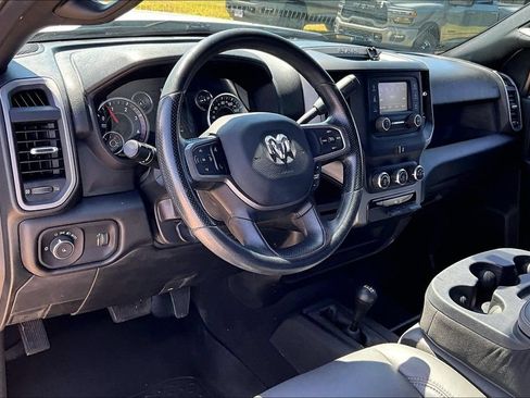 Used 2024 RAM 3500 Tradesman w/ Chrome Appearance Group AWD/4WD image 15