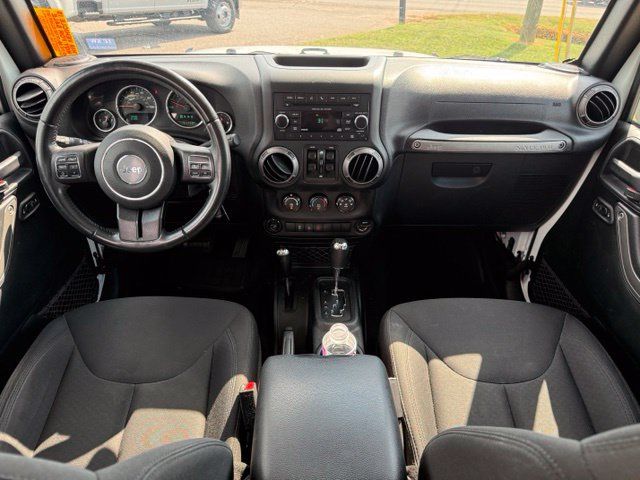 Used 2018 Jeep Wrangler Unlimited Sport S AWD/4WD image 11