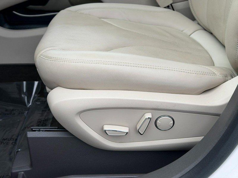 Used 2019 Lincoln Nautilus Reserve FWD image 20