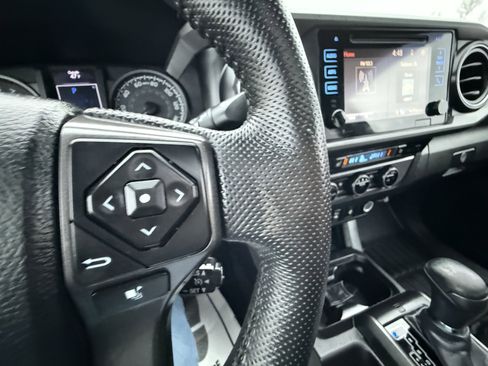Used 2016 Toyota Tacoma TRD Sport w/ Premium & Technology Package AWD/4WD image 23