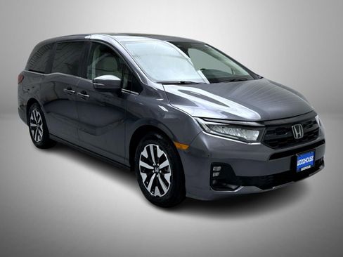 Used 2025 Honda Odyssey EX-L image 3