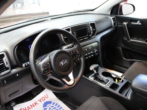 Used 2018 Kia Sportage LX AWD/4WD image 13