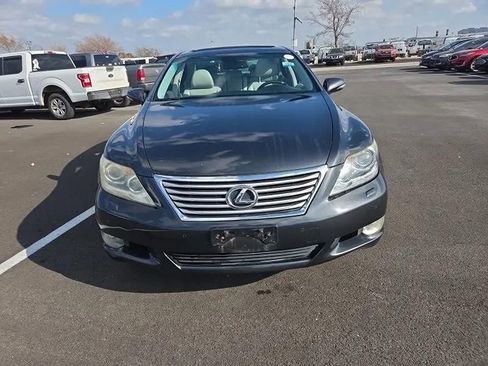 Used 2011 Lexus LS 460 image 2