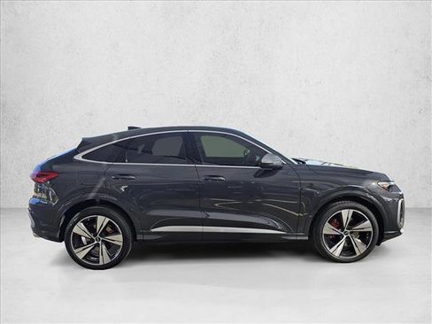 New 2026 Audi SQ5 Premium Plus image 4