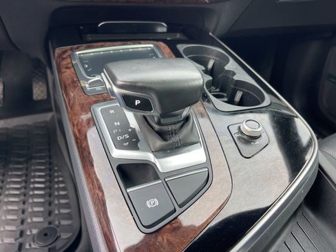 Used 2019 Audi Q7 3.0T Prestige image 14