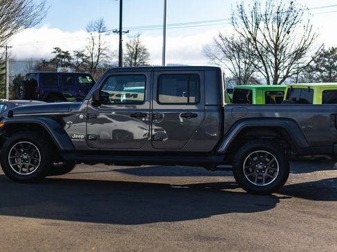 Used 2023 Jeep Gladiator Overland w/ Popular Equipment Package AWD/4WD image 14