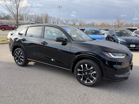 Certified 2026 Honda HR-V EX-L image 3