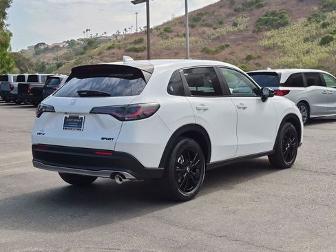 New 2026 Honda HR-V Sport image 9
