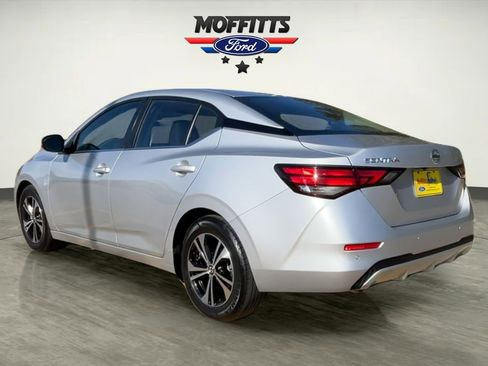 Used 2023 Nissan Sentra SV image 3