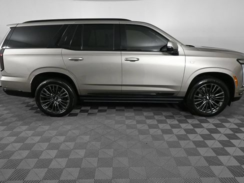 Used 2025 Cadillac Escalade Sport Platinum w/ LPO, Floor Liner Package AWD/4WD image 25