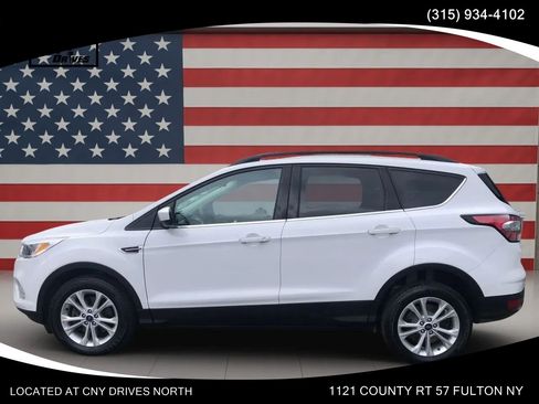Used 2018 Ford Escape SE AWD/4WD image 8