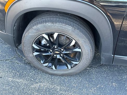 Certified 2023 Chevrolet TrailBlazer LT w/ Convenience Package AWD/4WD image 8