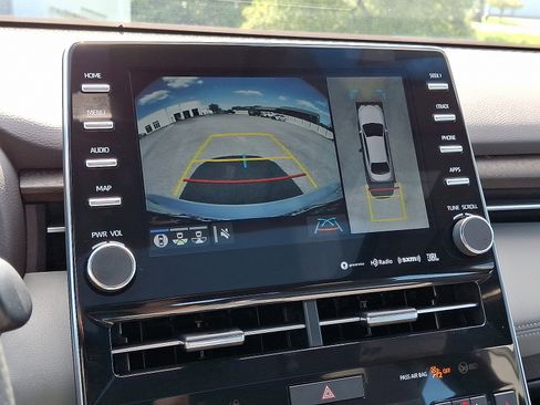 Certified 2020 Toyota Avalon Limited image 21